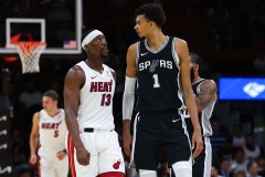莫兰特转会火箭新星加盟雄鹿 交易方案成NBA联盟焦点